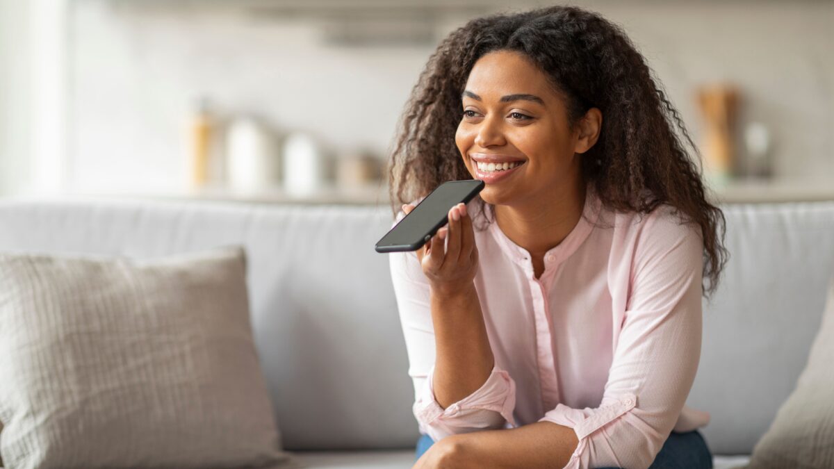 【2025年最新】コールセンターで活用が進む音声認識とは？メリット・デメリットと6つの失敗しない選び方
