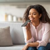 【2025年最新】コールセンターで活用が進む音声認識とは？メリット・デメリットと6つの失敗しない選び方